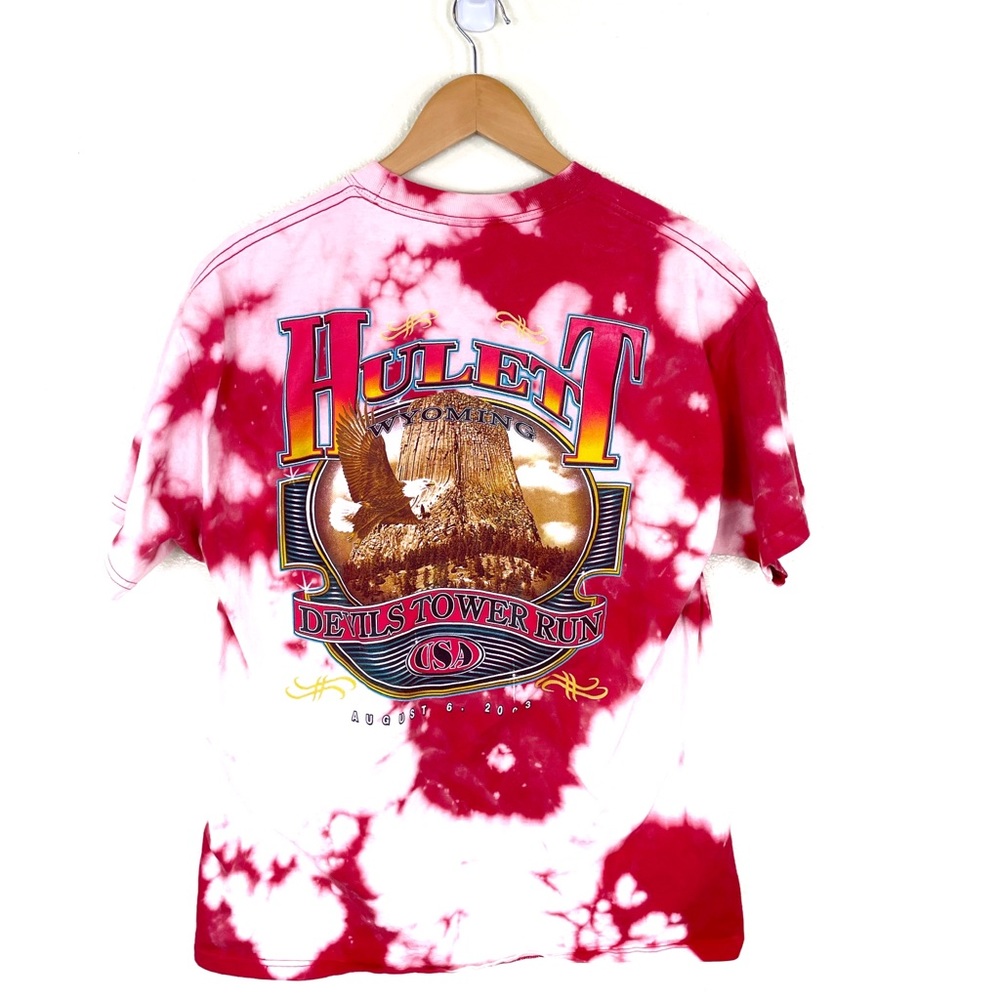 2003 Hurlet Wyoming Devils towers run tee